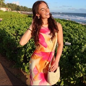 Helloy Molly “iconic vibes” orange maxi dress size small